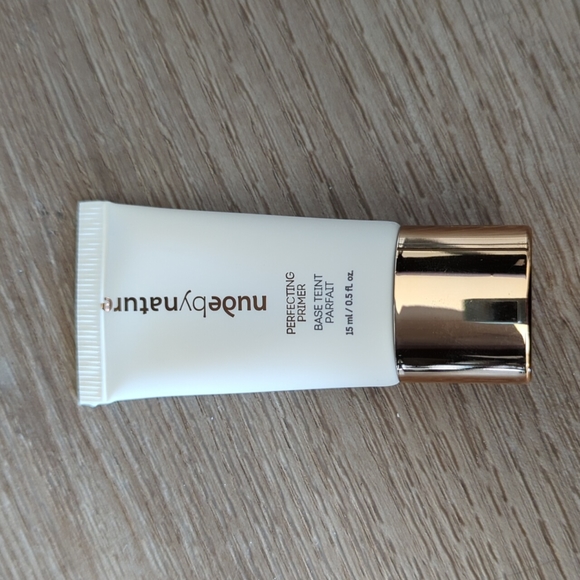 Nude by Nature Makeup - Picture 2 of 8